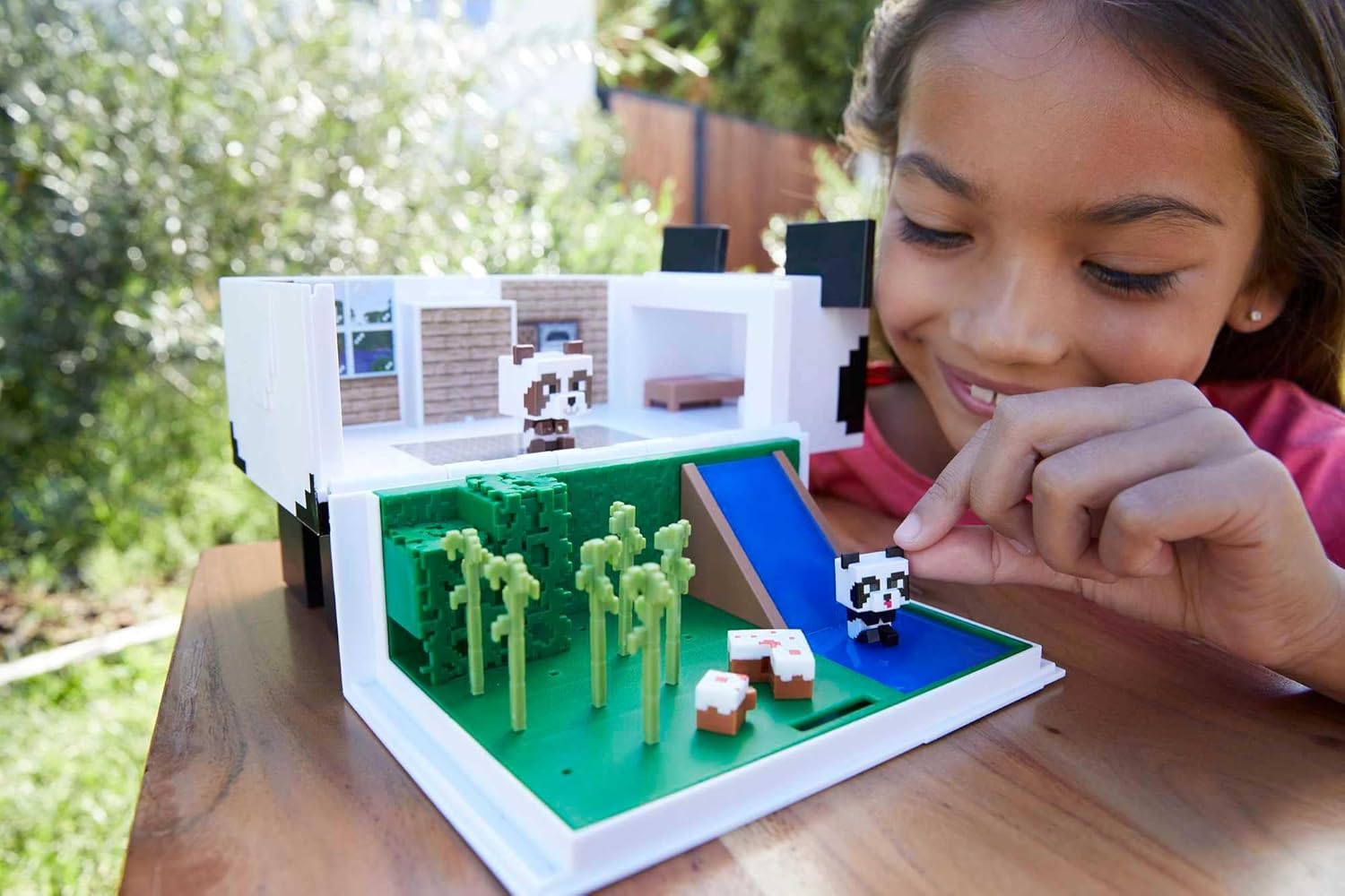 Minecraft Mob Head Minis Panda Playhouse Playset & 2 Panda Action Figures - Image 2